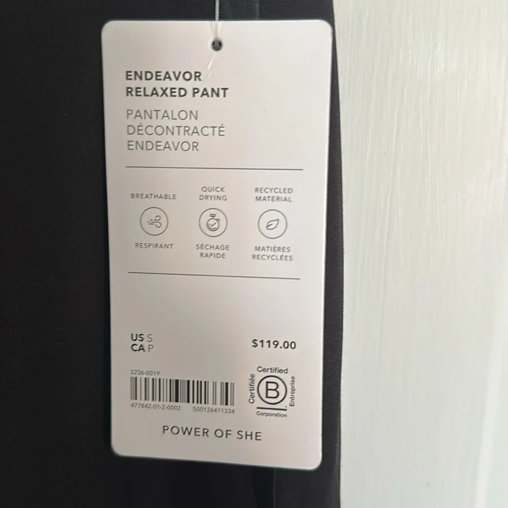 ATHLETA NWT Endeavor Relaxed Pant. Black so comfortable drawstring waist - Picture 9 of 10